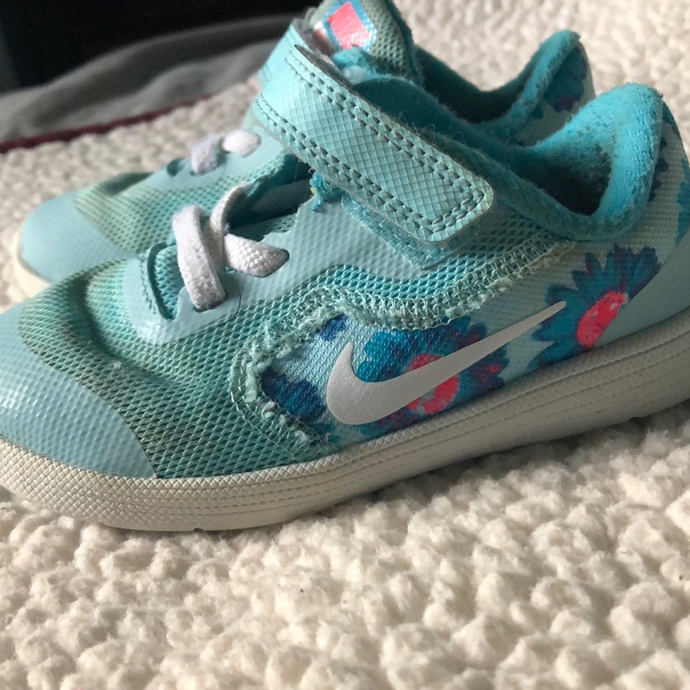 Light blue girls Nikes